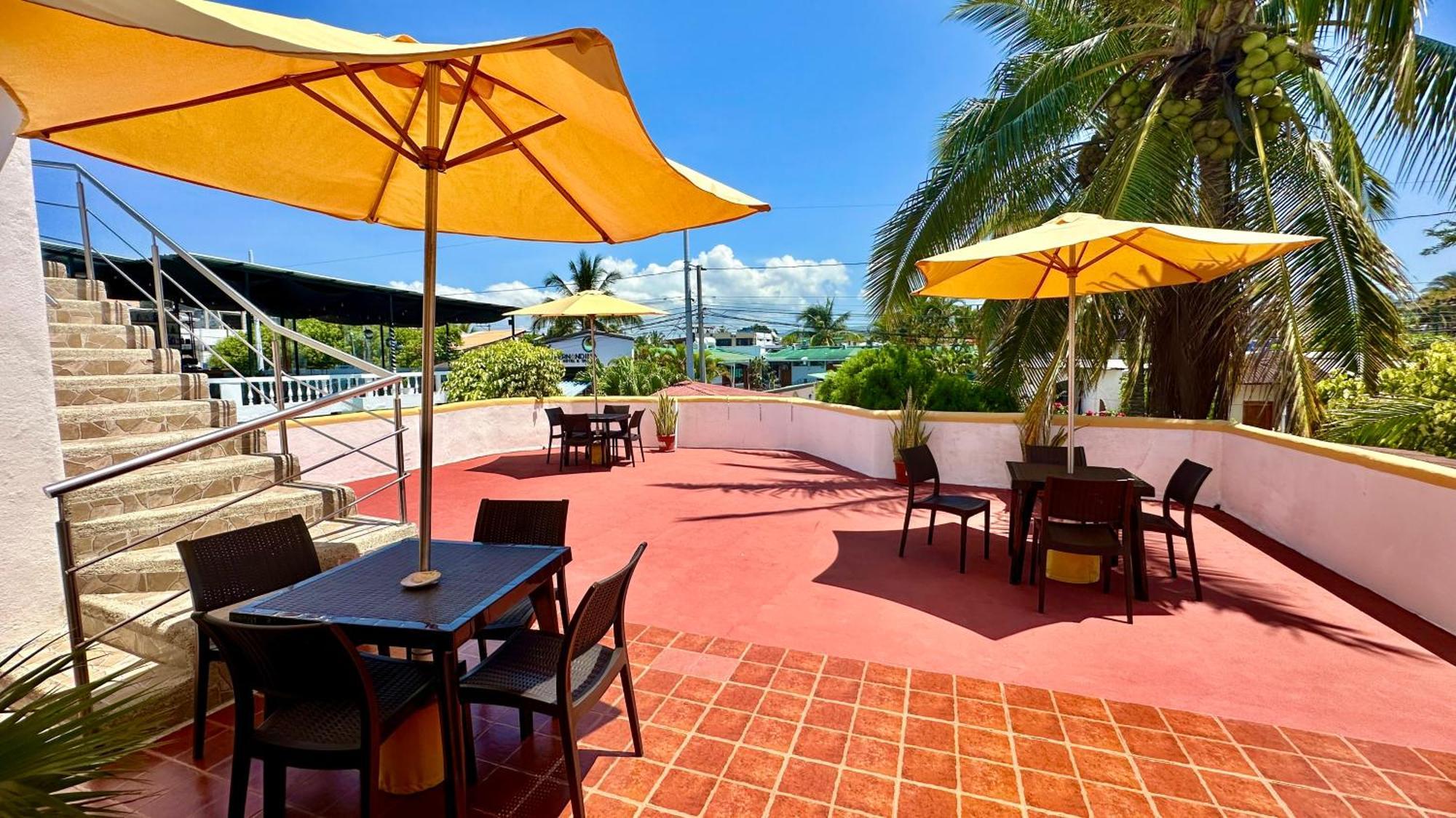Hostal Suenos Silvestres Пуэрто-Айора Экстерьер фото