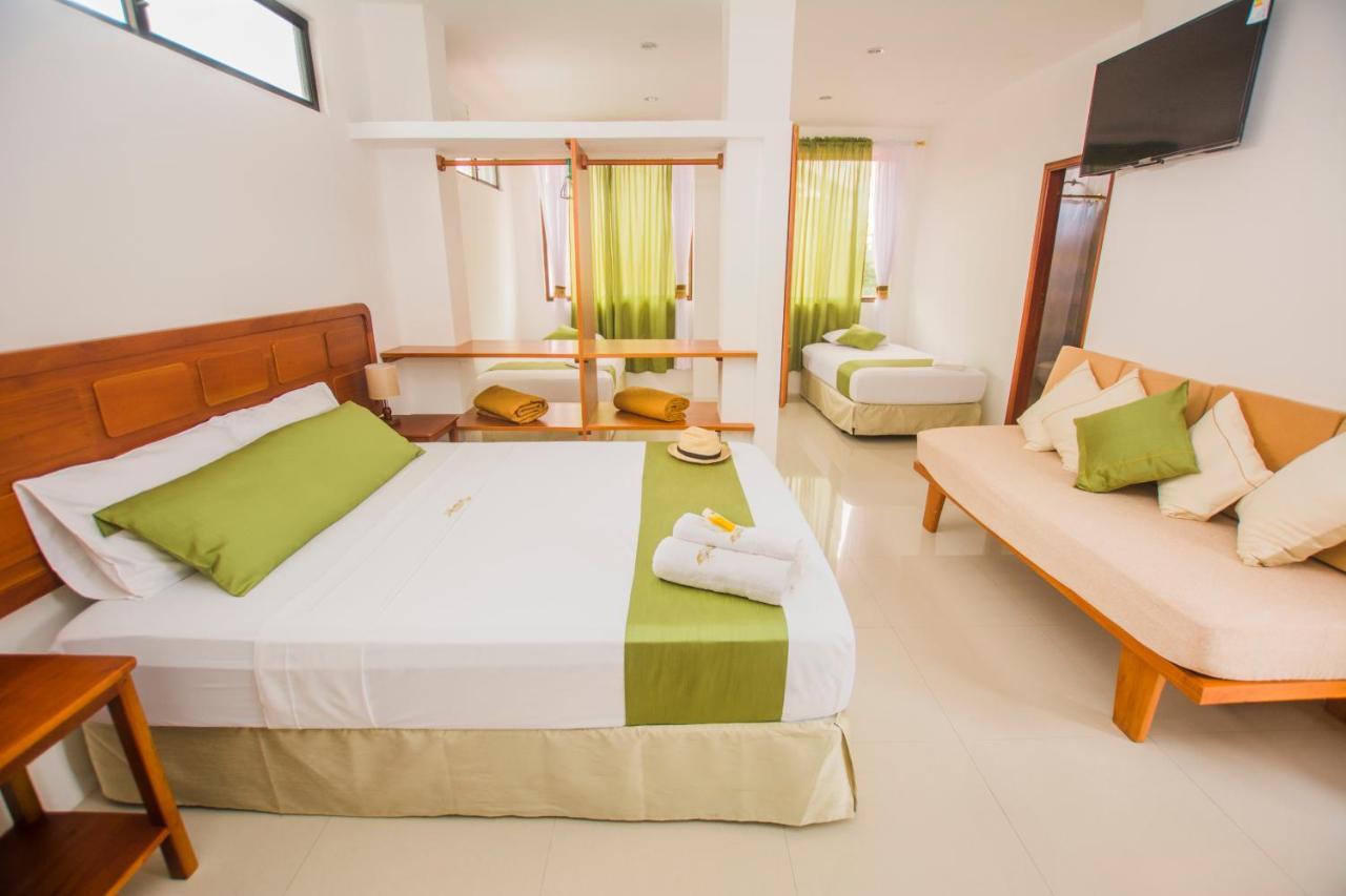 Hostal Suenos Silvestres Пуэрто-Айора Экстерьер фото