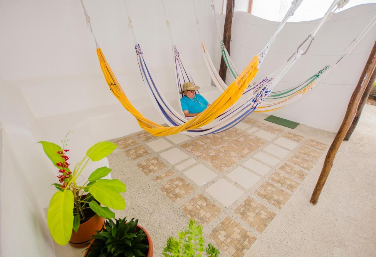 Hostal Suenos Silvestres Пуэрто-Айора Экстерьер фото