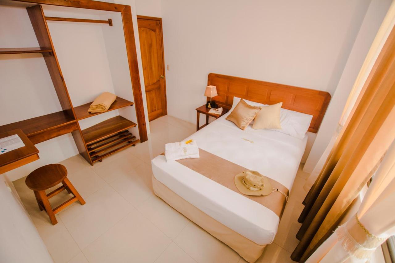 Hostal Suenos Silvestres Пуэрто-Айора Экстерьер фото